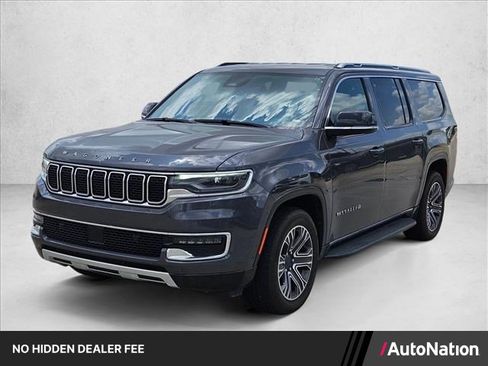 Used 2024 Jeep Wagoneer L Series II w/ Flexible Seating Group RWD image 1