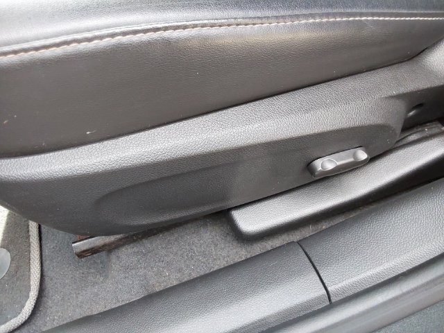 Used 2020 Chevrolet Sonic Premier FWD image 18