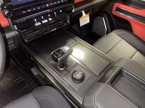 New 2026 GMC Hummer EV 3X w/ Carbon Fiber Edition Package image 38