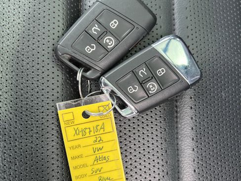 Used 2022 Volkswagen Atlas SEL Premium image 38