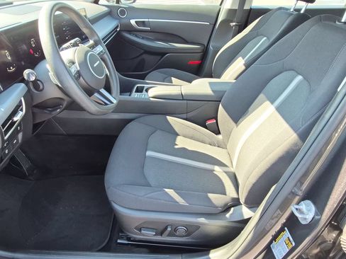 Used 2025 Hyundai Sonata SEL FWD image 14