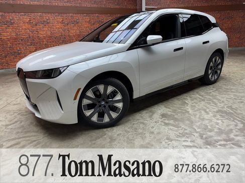 Used 2026 BMW iX xDrive45 image 1