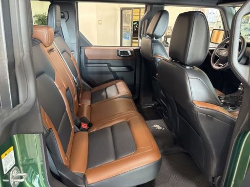 Used 2024 Ford Bronco Outer Banks AWD/4WD image 21