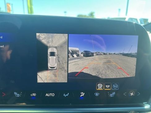 New 2026 Chevrolet Equinox EV LT image 24