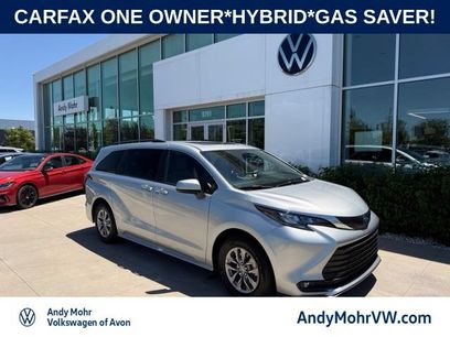 Used 2025 Toyota Sienna XLE
