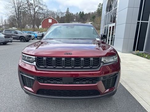 New 2026 Jeep Grand Cherokee L 4WD image 2