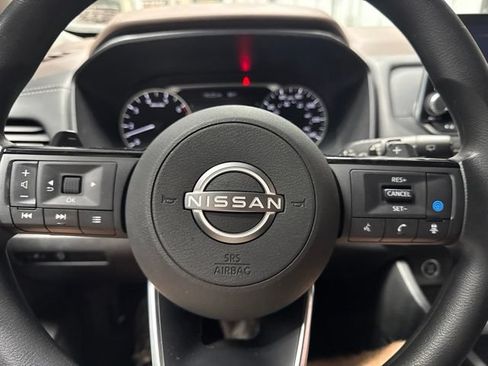 Used 2023 Nissan Rogue SV AWD/4WD image 10