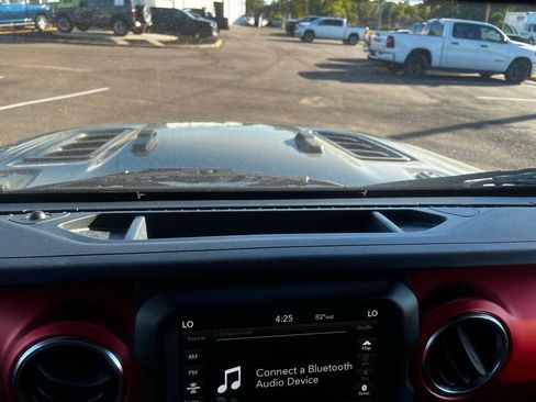 Used 2021 Jeep Gladiator Rubicon image 44