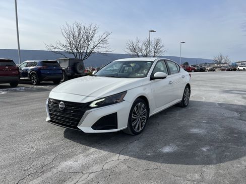 Used 2024 Nissan Altima 2.5 SL image 4