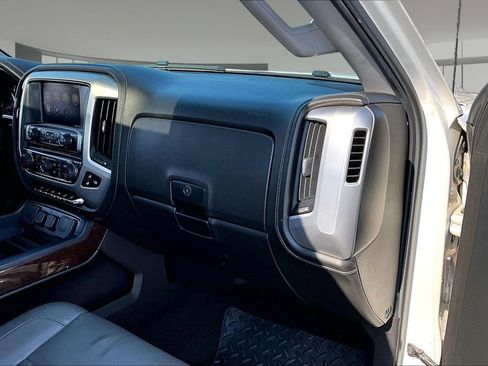 Used 2015 GMC Sierra 1500 SLT w/ SLT Crew Cab Value Package AWD/4WD image 16