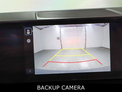 Used 2025 Hyundai Santa Fe SEL FWD image 18