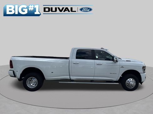 Used 2026 RAM 3500 Laramie AWD/4WD image 6