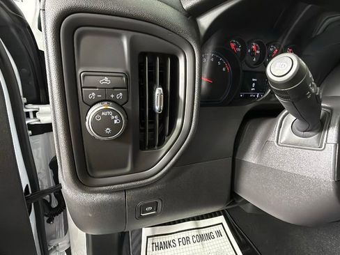 Used 2026 Chevrolet Silverado 1500 Custom w/ Turbomax Blackout Package RWD image 19