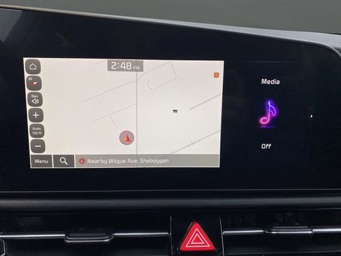 Certified 2024 Kia Niro EX image 9