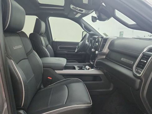 New 2026 RAM 2500 Laramie w/ Night Edition AWD/4WD image 31