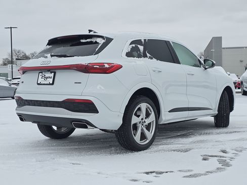 New 2025 Audi Q5 Premium Plus image 35