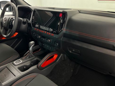 New 2026 Nissan Frontier PRO-4X w/ Pro-4x Convenience Package AWD/4WD image 23