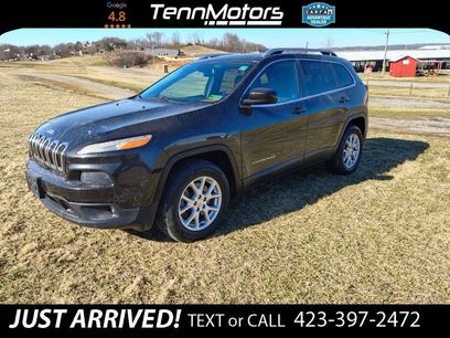 Used 2016 Jeep Cherokee Latitude w/ Cold Weather Group