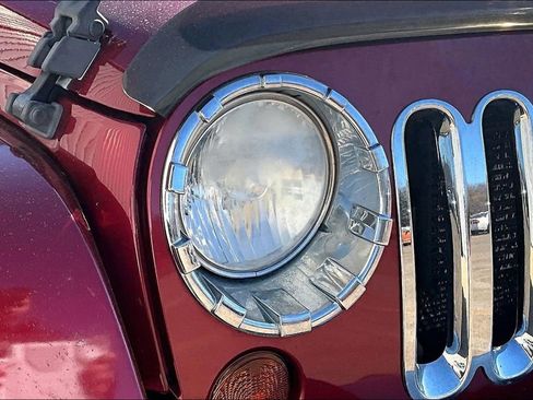 Used 2013 Jeep Wrangler Unlimited Sahara w/ Trailer Tow Group image 29