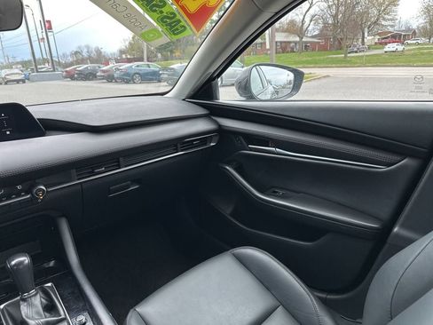 Used 2024 MAZDA MAZDA3 s FWD image 14