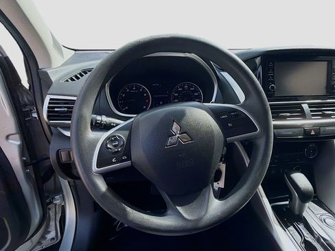 Used 2020 Mitsubishi Eclipse Cross ES image 10