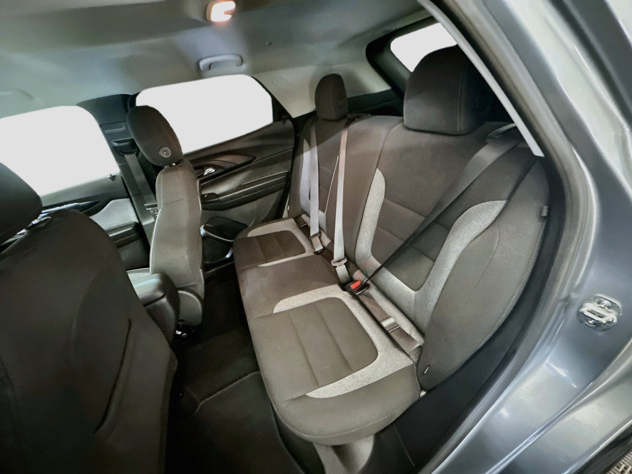 Used 2025 Chevrolet TrailBlazer LT AWD/4WD image 28