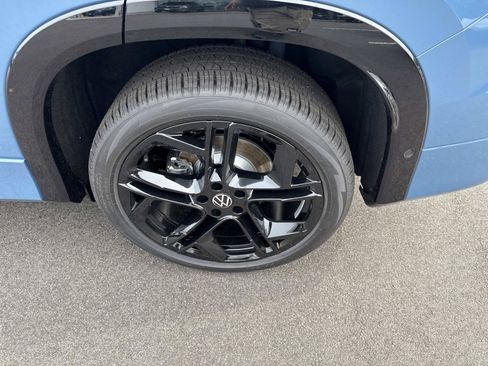 New 2026 Volkswagen Tiguan SE R-Line AWD/4WD image 5