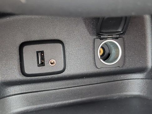 Used 2018 Chevrolet Equinox LT AWD/4WD image 28