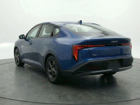 Used 2025 Kia K4 LXS image 6