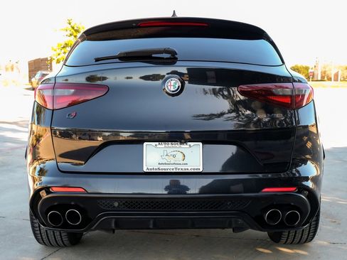 Used 2020 Alfa Romeo Stelvio Quadrifoglio w/ Nero Edizone Quadrifoglio image 9