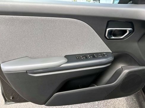 New 2025 Kia K4 EX image 14