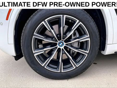 Used 2025 BMW X5 xDrive50e w/ M Sport Package AWD/4WD image 11