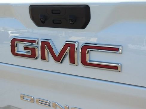 New 2026 GMC Sierra 2500 Denali w/ Denali Reserve Package AWD/4WD image 32