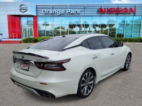 Used 2021 Nissan Maxima Platinum w/ Sport Mat Group FWD image 2