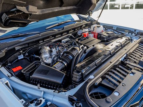 Used 2026 GMC Sierra 3500 Denali Ultimate w/ LPO, Black Badging Package image 41