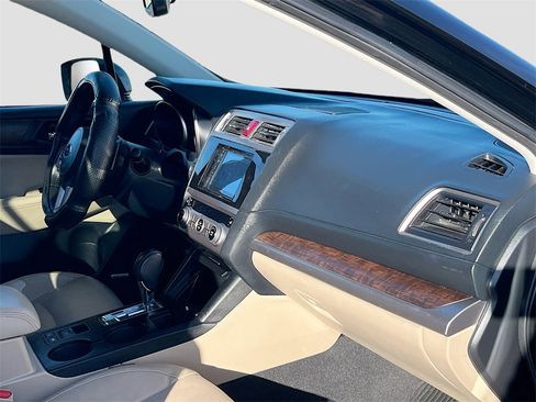 Used 2015 Subaru Outback 2.5i Limited image 29