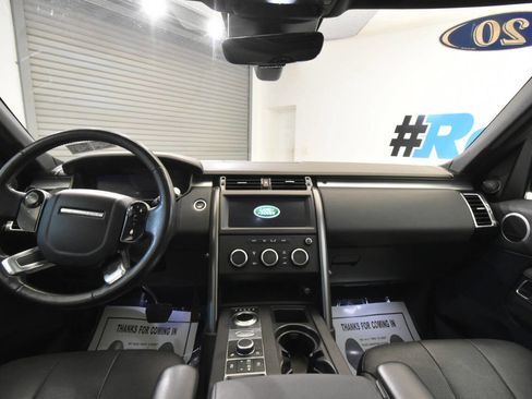 Used 2020 Land Rover Discovery Landmark AWD/4WD image 21