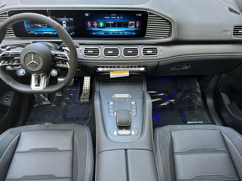 New 2026 Mercedes-Benz GLE 53 AMG 4MATIC Coupe image 12