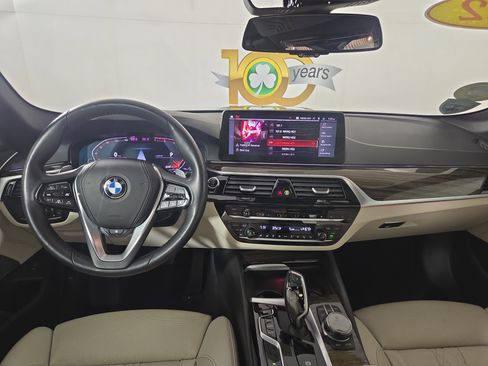 Used 2022 BMW 530i xDrive 530i xDrive w/ Executive Package image 13