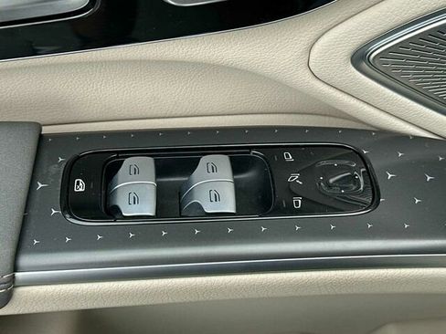 Used 2022 Mercedes-Benz EQS 450+ Sedan image 13