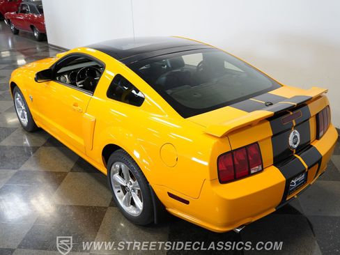 Used 2009 Ford Mustang GT Premium image 26