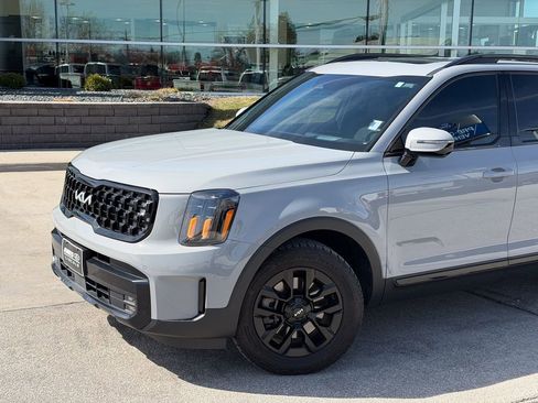 Used 2024 Kia Telluride SX Prestige X-Pro image 2