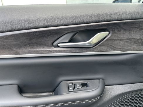 Certified 2023 Jeep Grand Cherokee Limited image 31