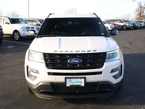 Used 2017 Ford Explorer Sport w/ Equipment Group 401A image 3