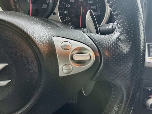 Used 2019 Nissan 370Z Touring RWD image 21