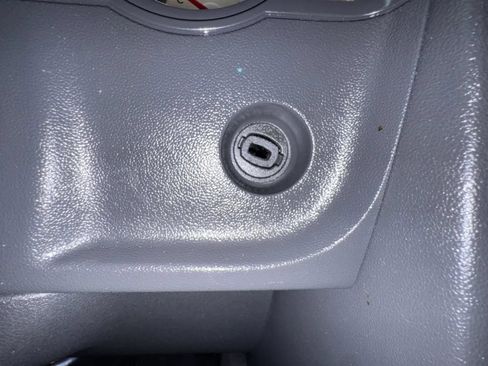 Used 2010 Dodge Challenger SE RWD image 14