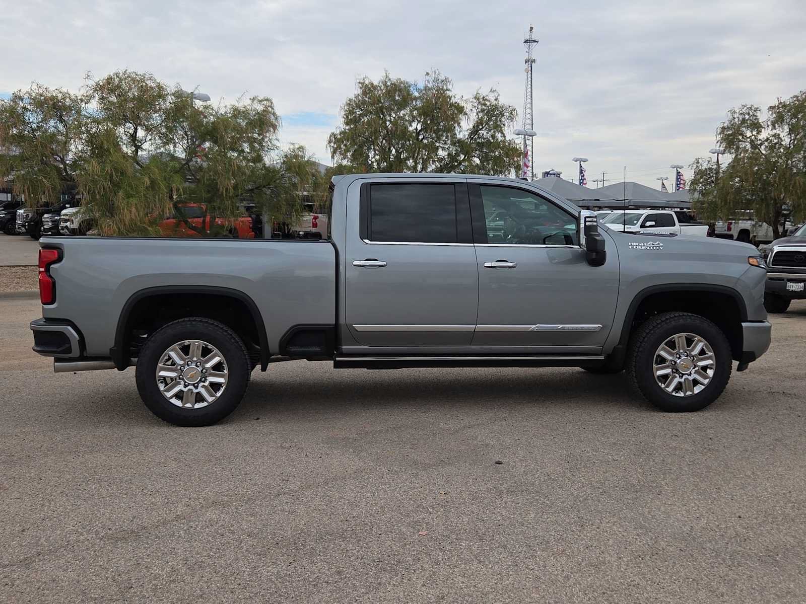 New 2026 Chevrolet Silverado 2500 High Country w/ Technology Package AWD/4WD image 9