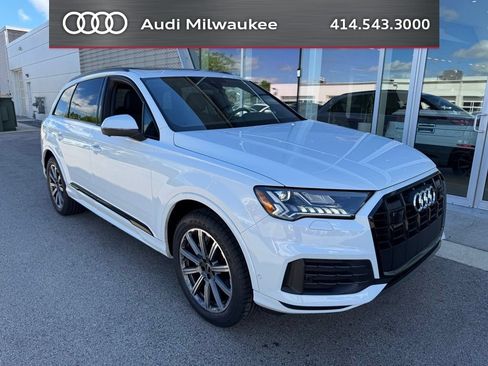 Used 2023 Audi Q7 2.0T Premium Plus w/ Premium Plus Package AWD/4WD image 1
