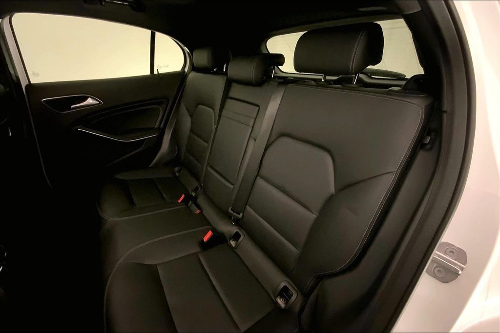 Used 2019 Mercedes-Benz GLA 250 4MATIC image 14