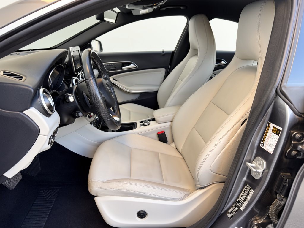 Used 2015 Mercedes-Benz CLA 250 image 5